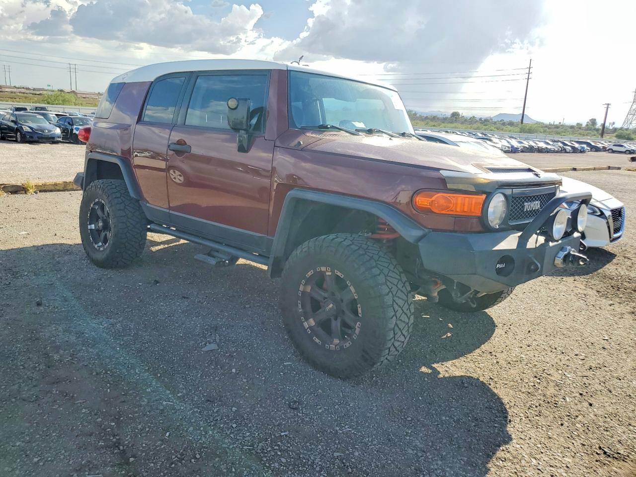 JTEBU11F68K004572 · 2008 TOYOTA FJ CRUISER · 4/13