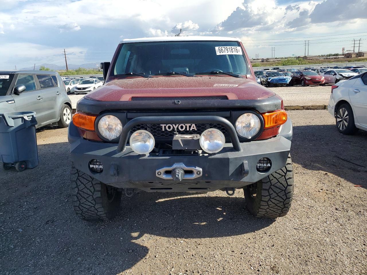 JTEBU11F68K004572 · 2008 TOYOTA FJ CRUISER · 5/13