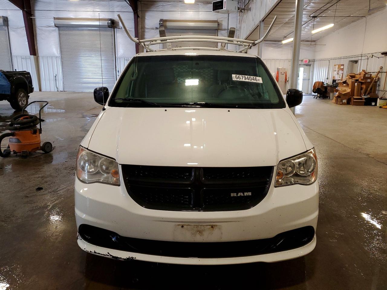 2C4JRGAG8ER278107 · 2014 RAM TRADESMAN · 5/13