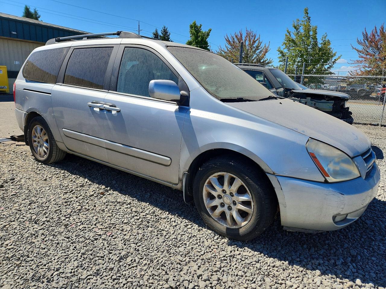 KNDMB233X66024566 · 2006 KIA SEDONA · 4/13