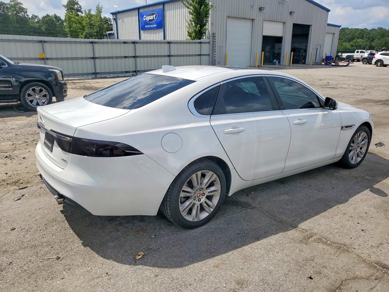 SAJBD4BV6HCY47193 · 2017 JAGUAR XF · 3/12