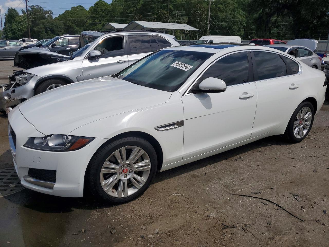 2017 JAGUAR XF