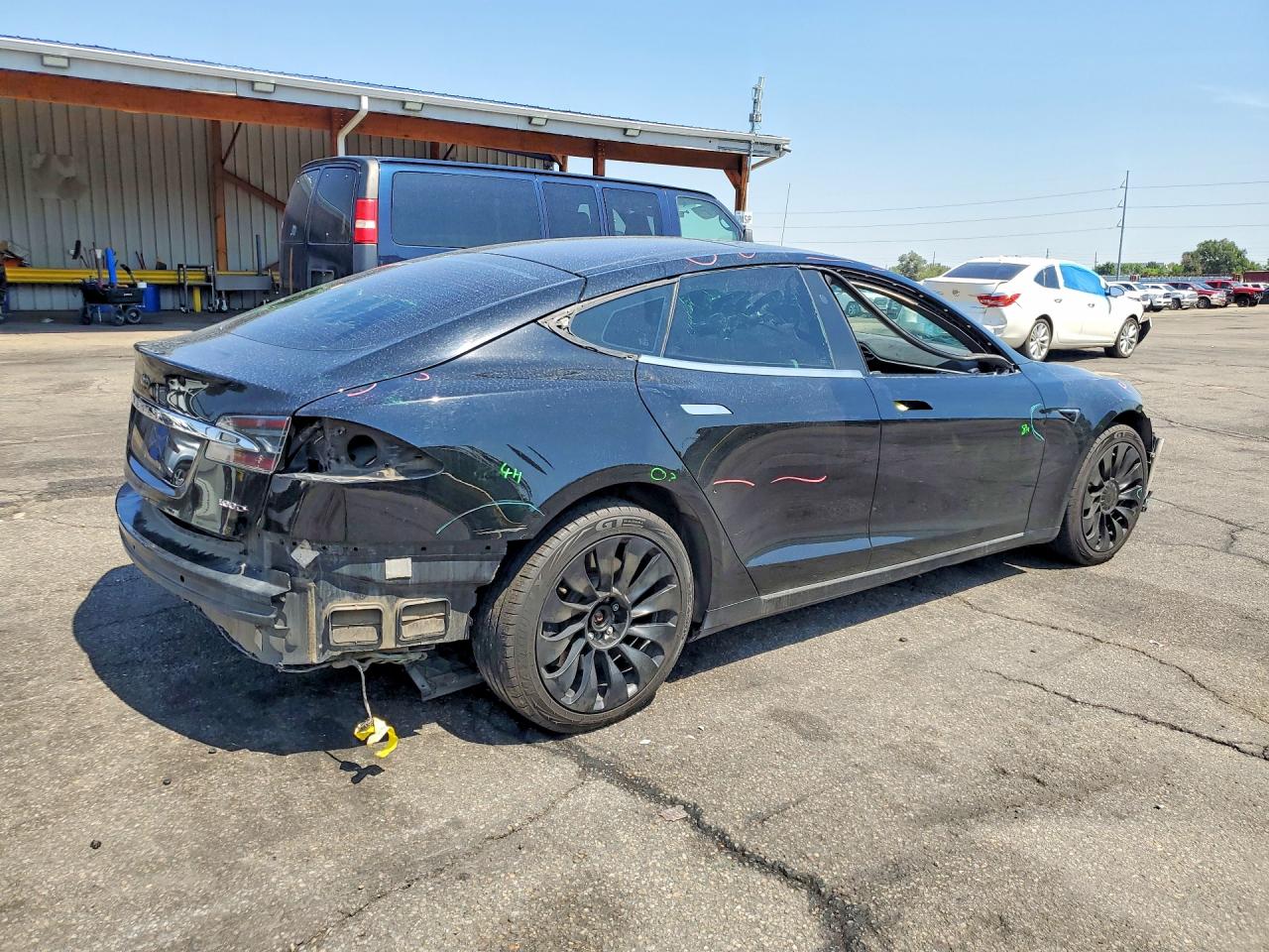 5YJSA1E23HF188483 · 2017 TESLA MODEL S · 3/13