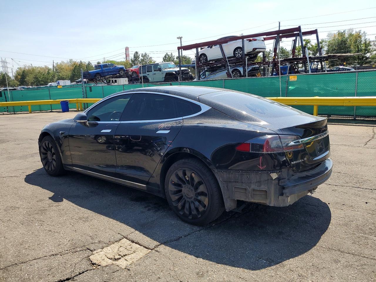 5YJSA1E23HF188483 · 2017 TESLA MODEL S · 2/13