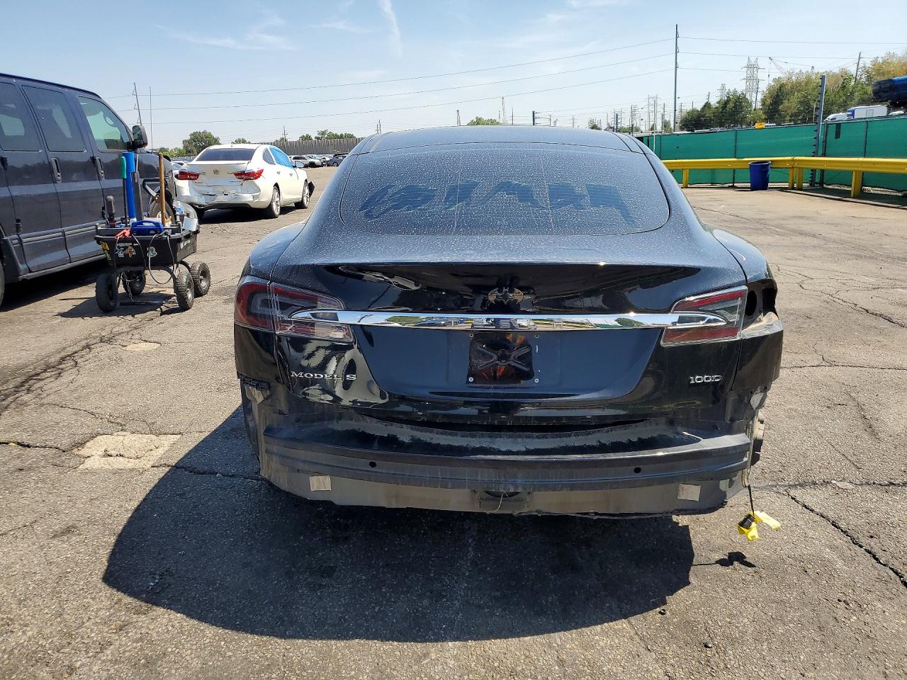 5YJSA1E23HF188483 · 2017 TESLA MODEL S · 6/13