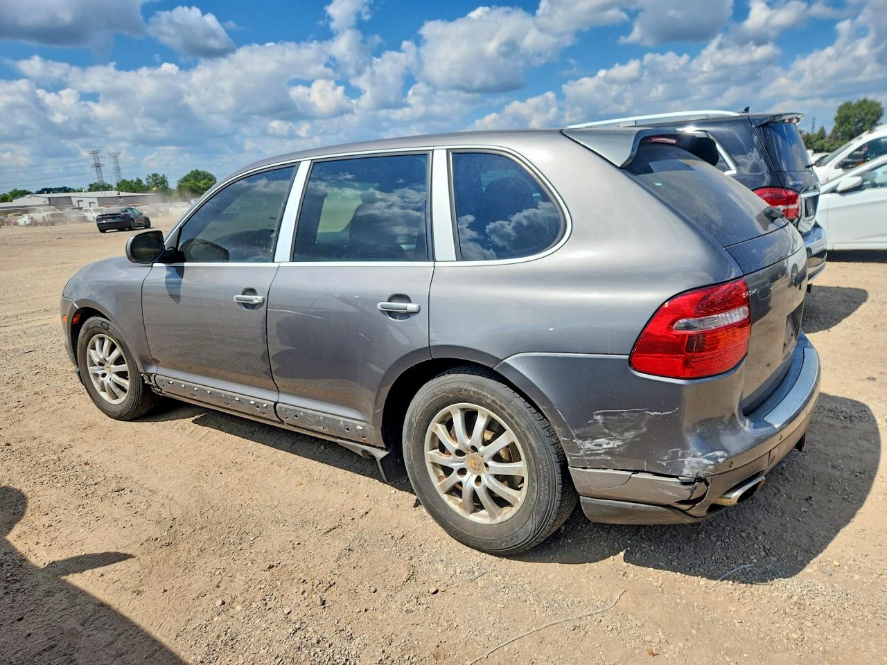WP1AA29P09LA08963 · 2009 PORSCHE CAYENNE · 2/13