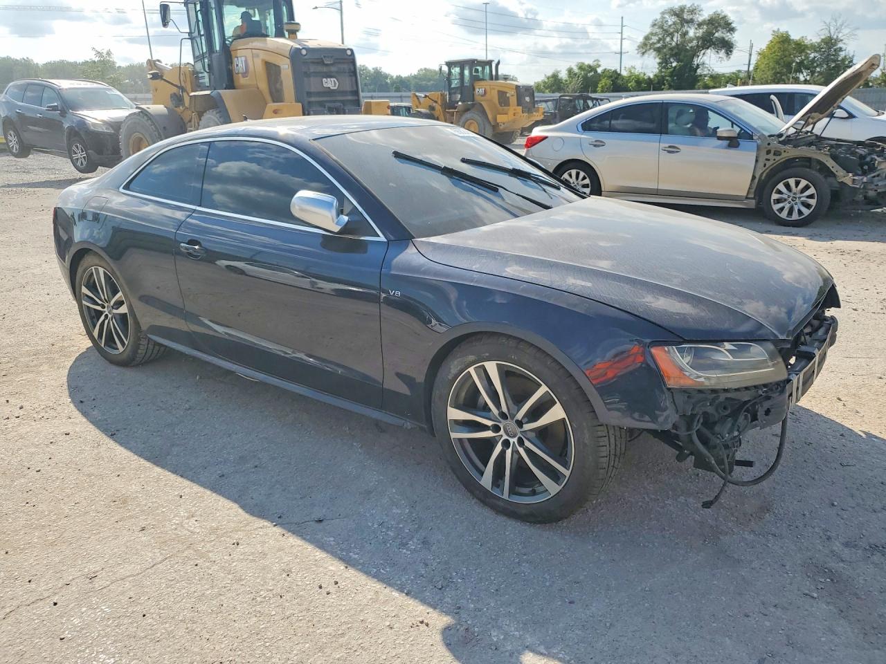 WAUGVAFR2AA053643 · 2010 AUDI S5 · 4/12