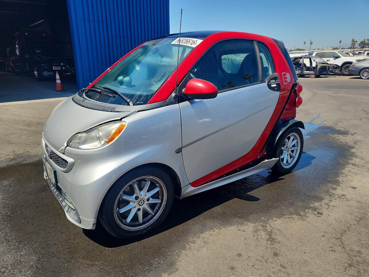 WMEEJ9AA7FK836157 · 2015 SMART FORTWO