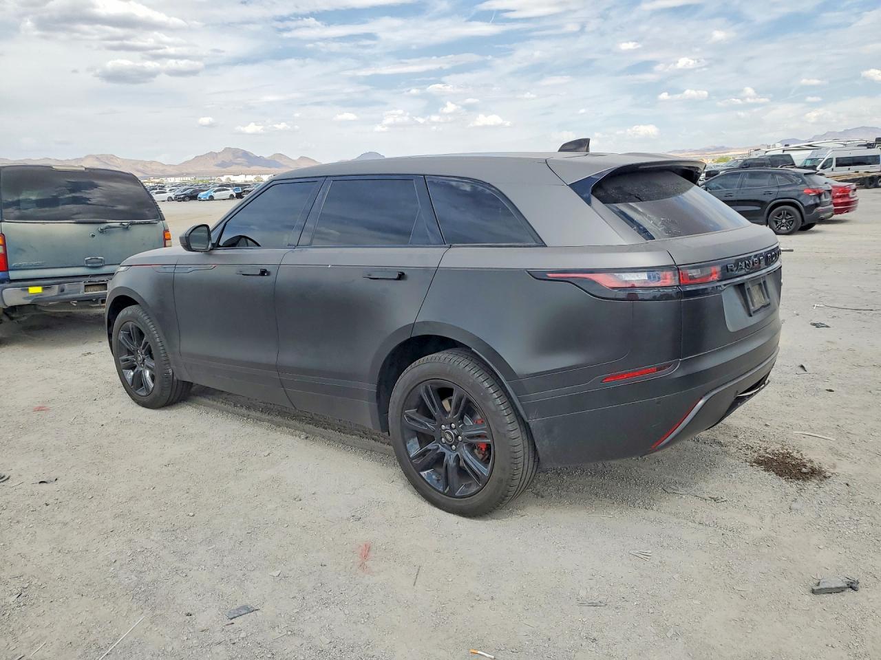 SALYB2EX1KA209185 · 2019 LAND ROVER RANGE ROVER VELAR · 2/12