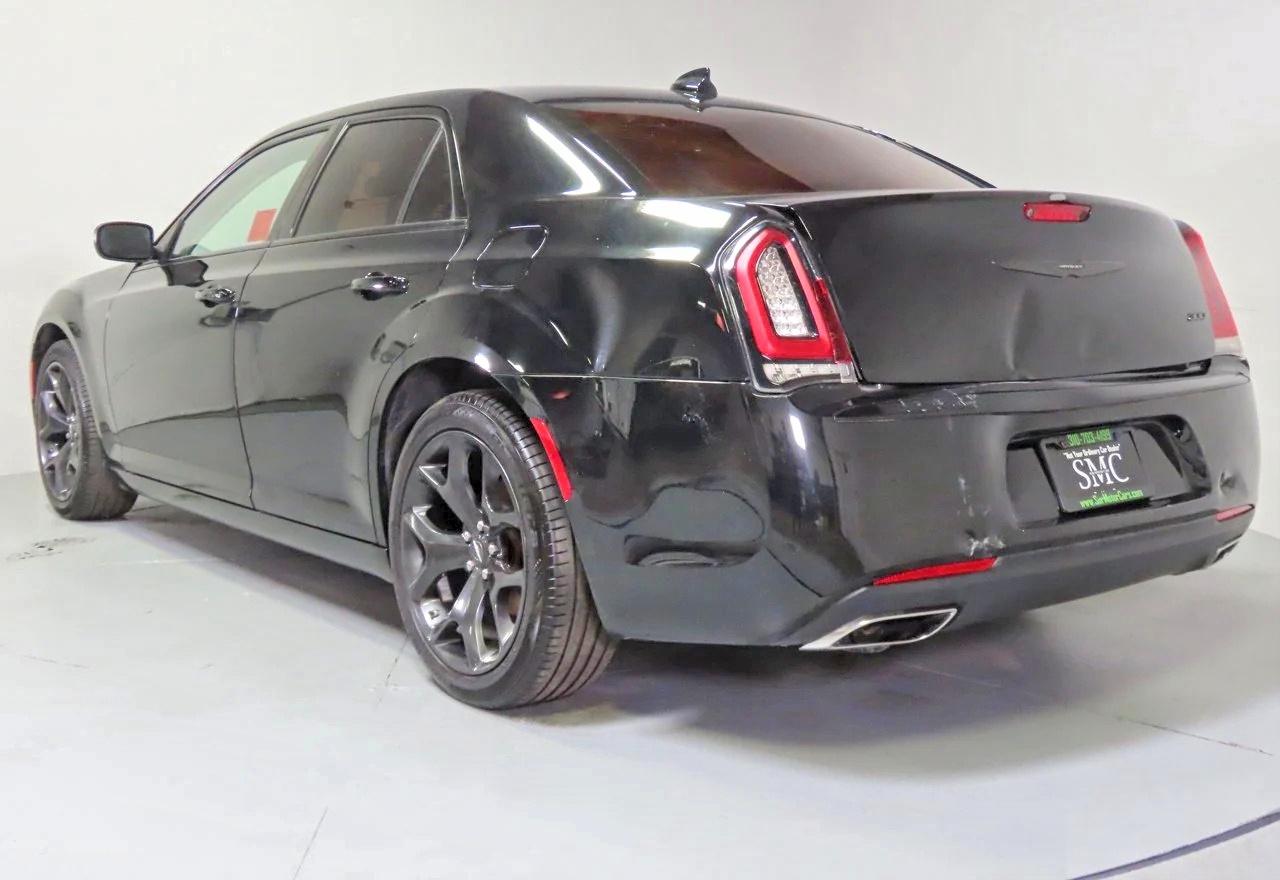 2C3CCAAG0NH253607 · 2022 CHRYSLER 300 · 4/10