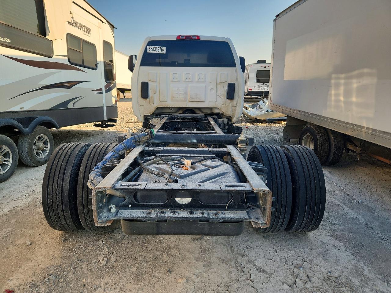 1HTKJPVM6MH663352 · 2021 CHEVROLET SILVERADO MEDIUM DUTY · 6/10