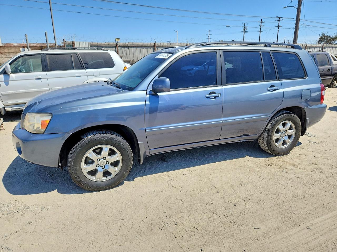 2005 TOYOTA HIGHLANDER
