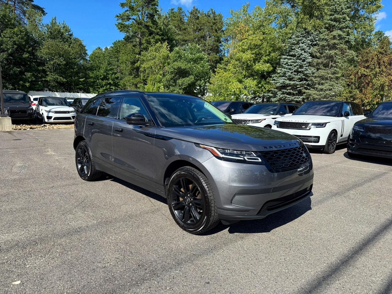 SALYB2RN5JA726822 · 2018 LAND ROVER RANGE ROVER VELAR