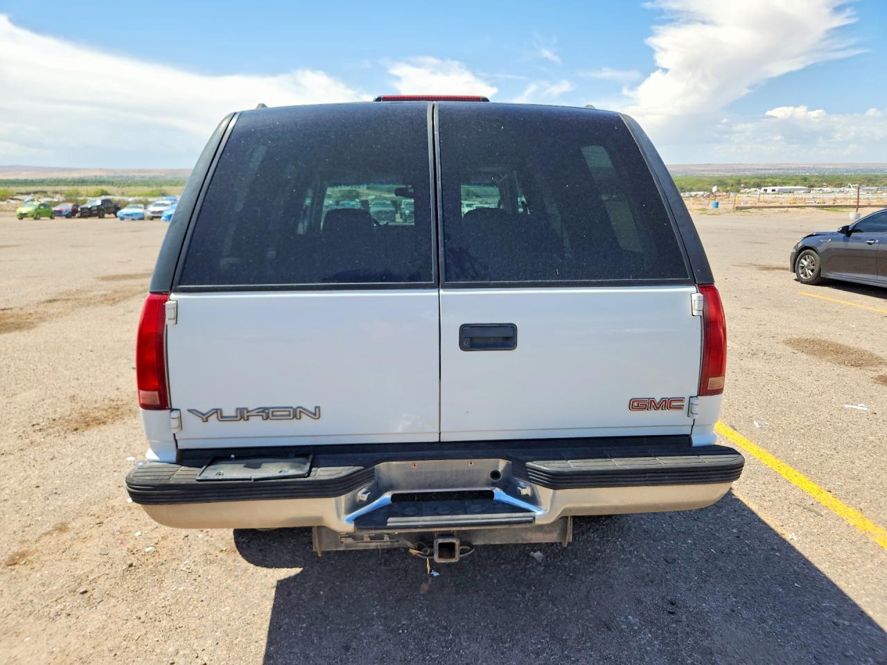 1GKEK13RXWJ701359 · 1998 GMC YUKON · 6/13