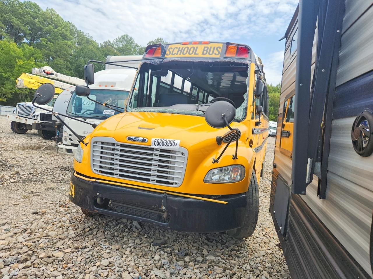 4UZABPFD0LCLL7123 · 2020 FREIGHTLINER CHASSIS · 2/10