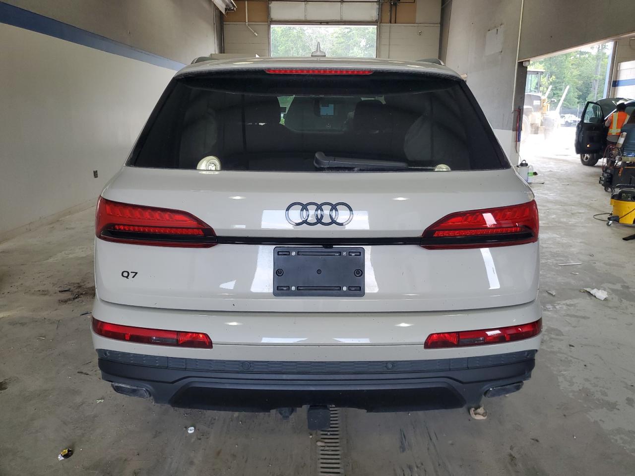 WA1LCBF75SD011473 · 2025 AUDI Q7 · 6/13