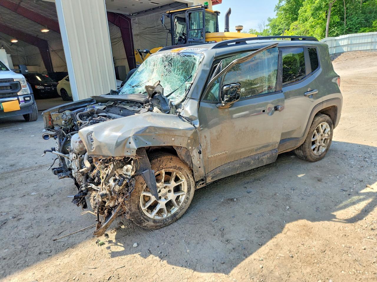 ZACNJBBB6LPL97979 · 2020 JEEP RENEGADE