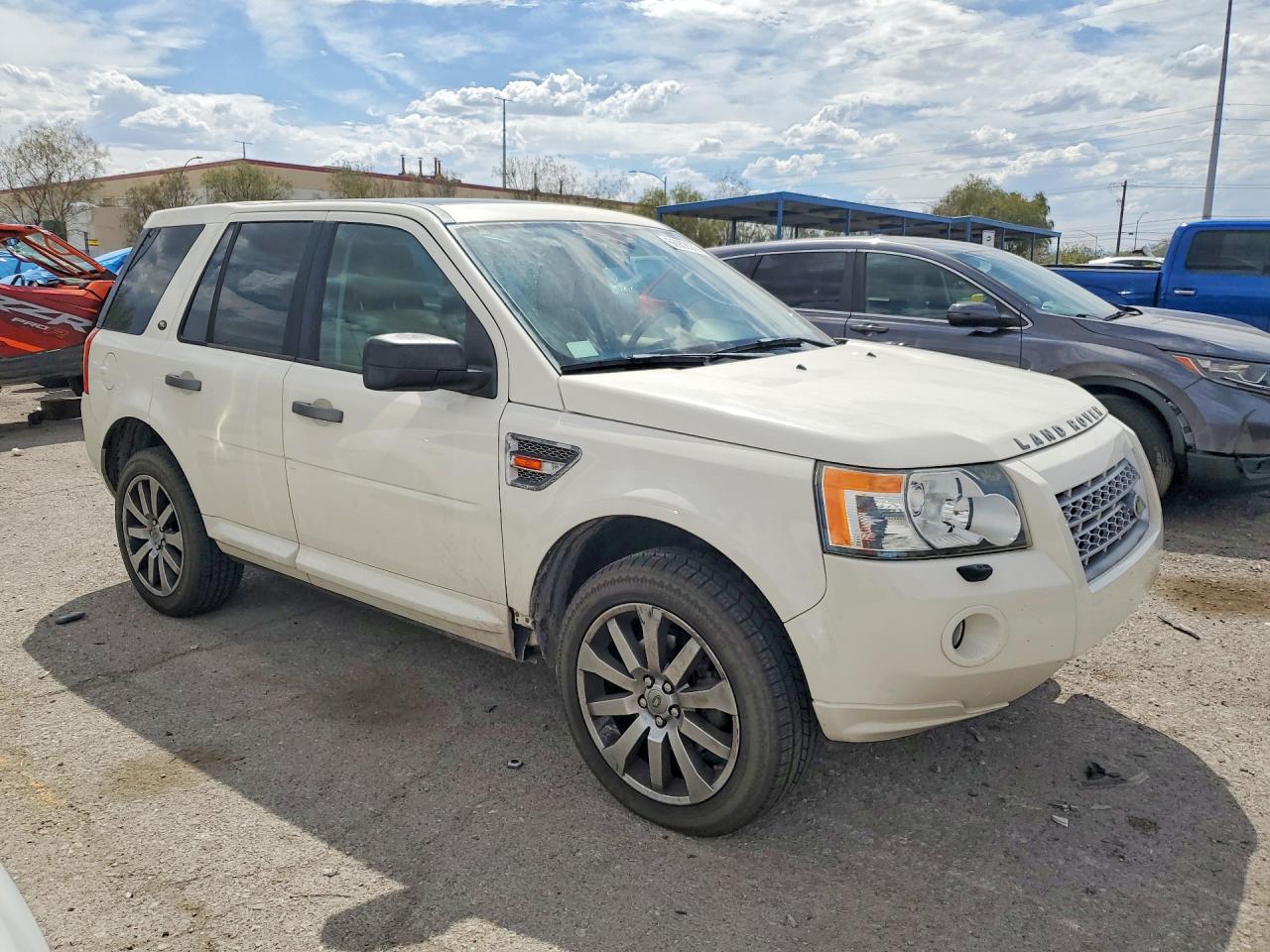 SALFT24N68H066884 · 2008 LAND ROVER LR2 · 4/12