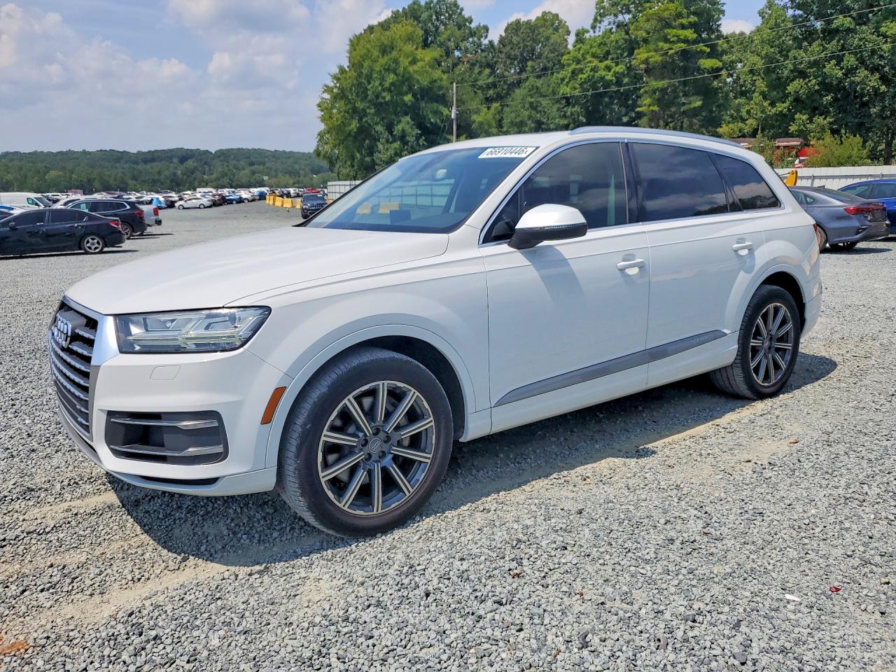 WA1LAAF7XHD005001 · 2017 AUDI Q7