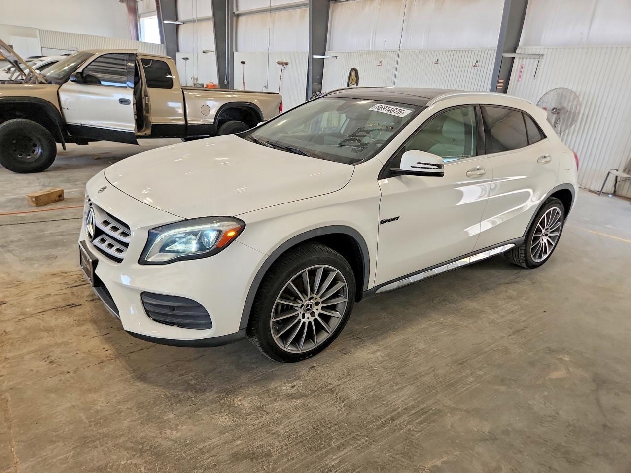 WDCTG4GB6KJ547949 · 2019 MERCEDES-BENZ GLA