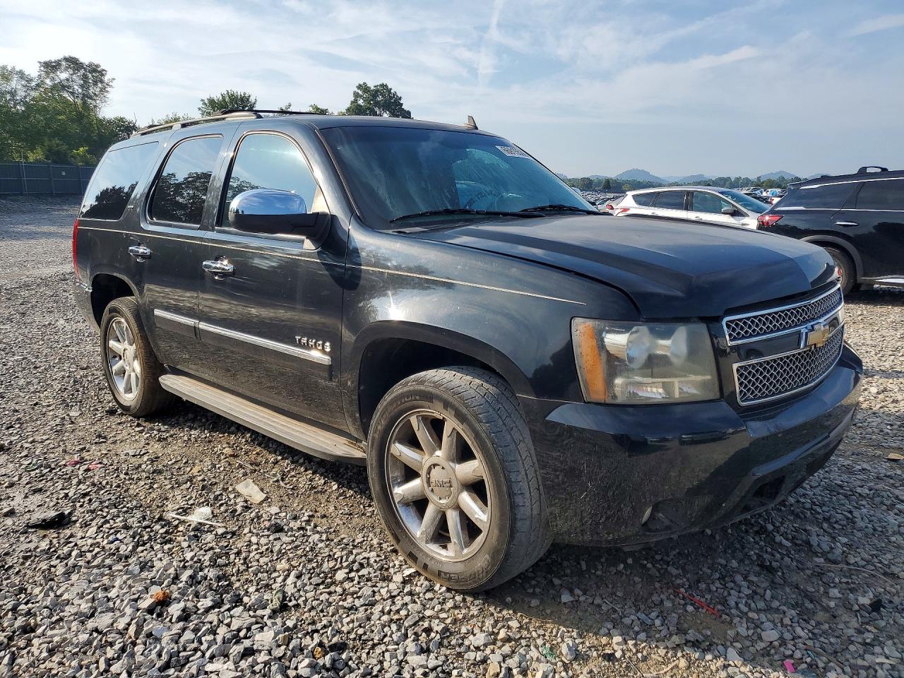 1GNUCCE06AR152159 · 2010 CHEVROLET TAHOE · 4/13