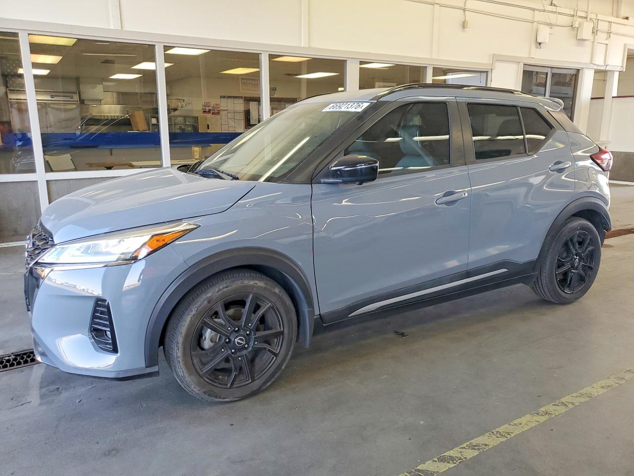 2022 NISSAN KICKS