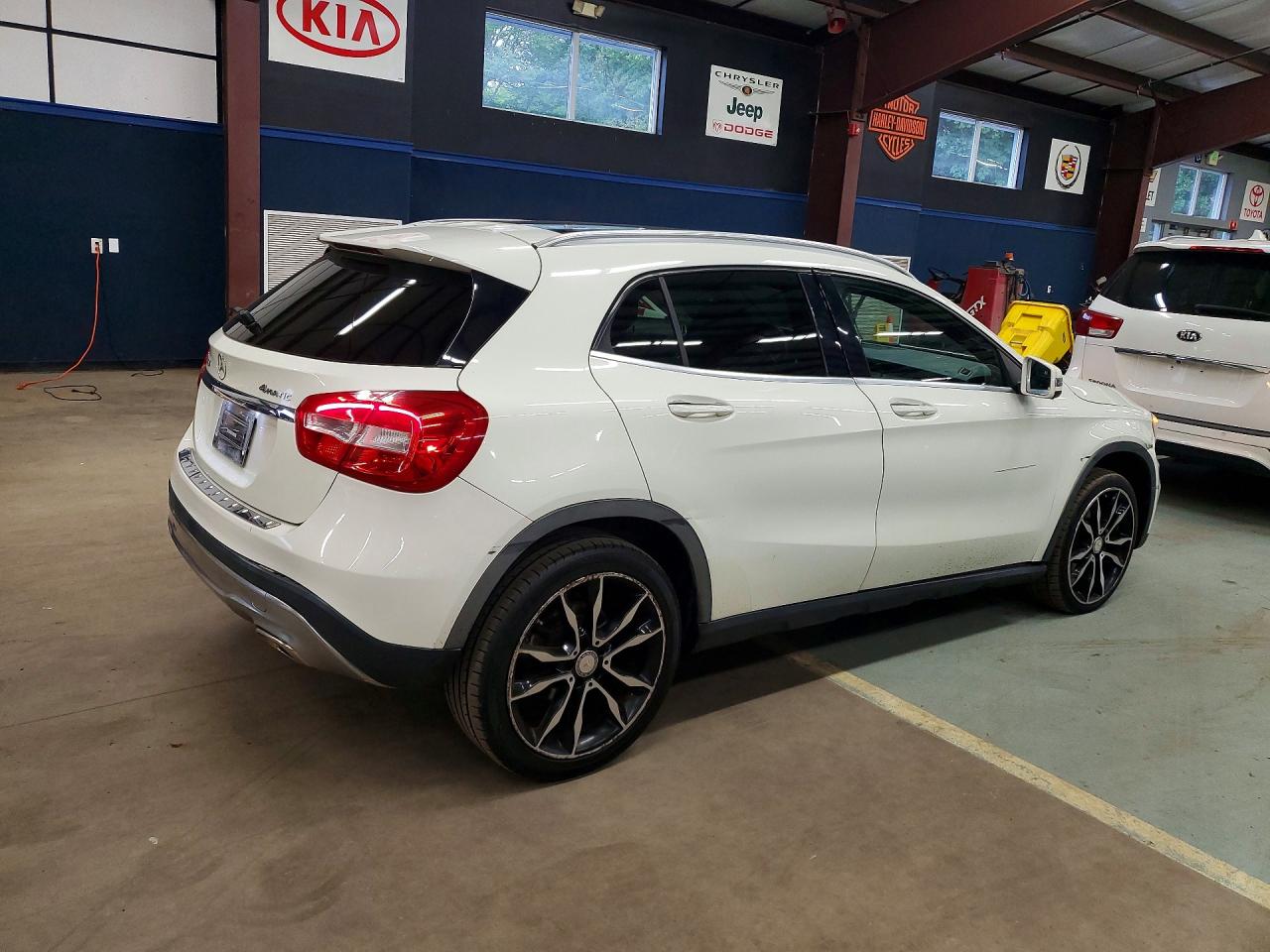 WDCTG4GB9HJ318271 · 2017 MERCEDES-BENZ GLA · 3/13