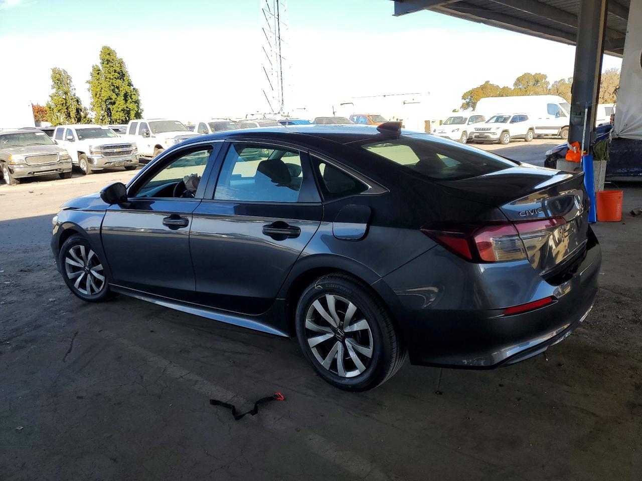 2HGFE2F23SH597564 · 2025 HONDA CIVIC · 2/12