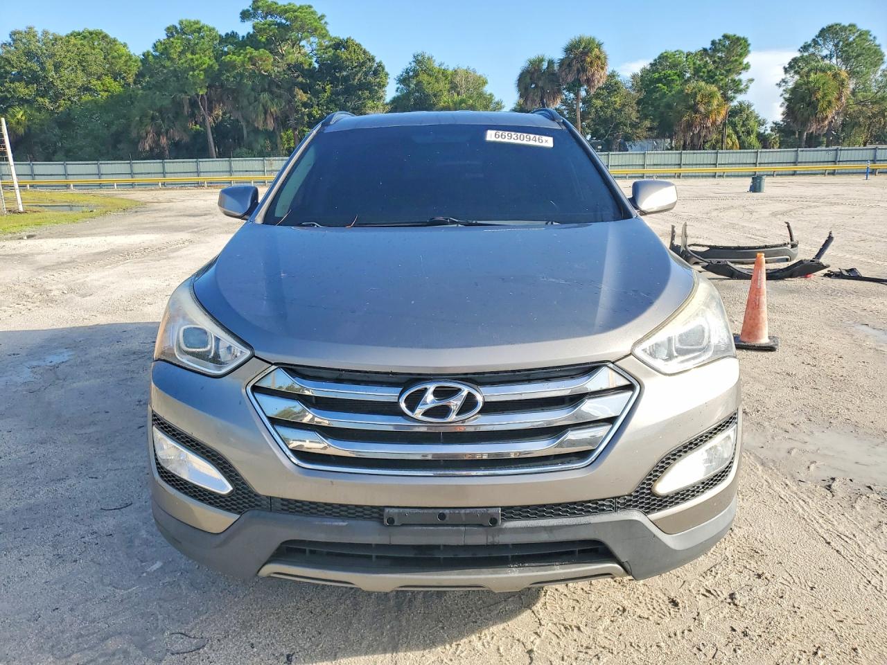 5XYZUDLB8EG204305 · 2014 HYUNDAI SANTA FE SPORT · 5/14