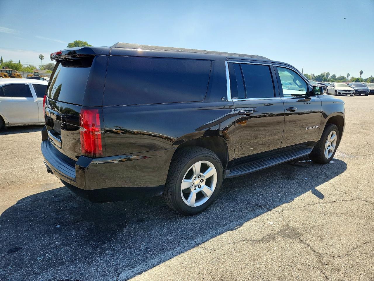 1GNSCHKC1JR284510 · 2018 CHEVROLET SUBURBAN · 3/13