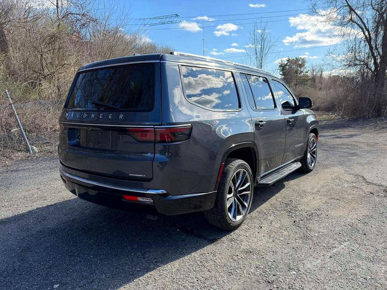 1C4SJVBT4NS129042 · 2022 JEEP WAGONEER · 4/14