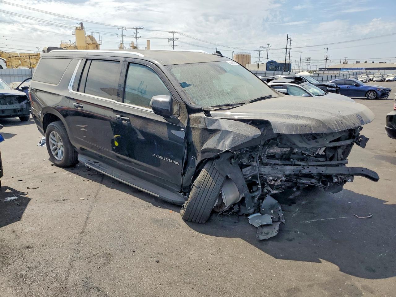 1GNSCCKD0RR309890 · 2024 CHEVROLET SUBURBAN · 4/13