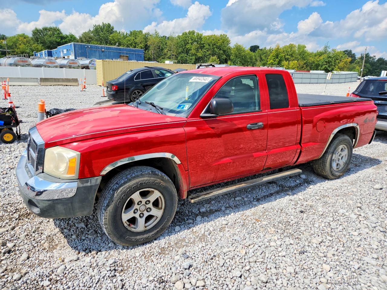 2005 DODGE DAKOTA