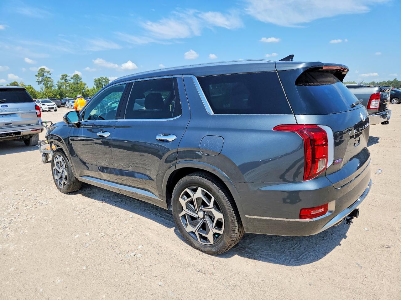 KM8R74HE3NU393949 · 2022 HYUNDAI PALISADE · 2/13
