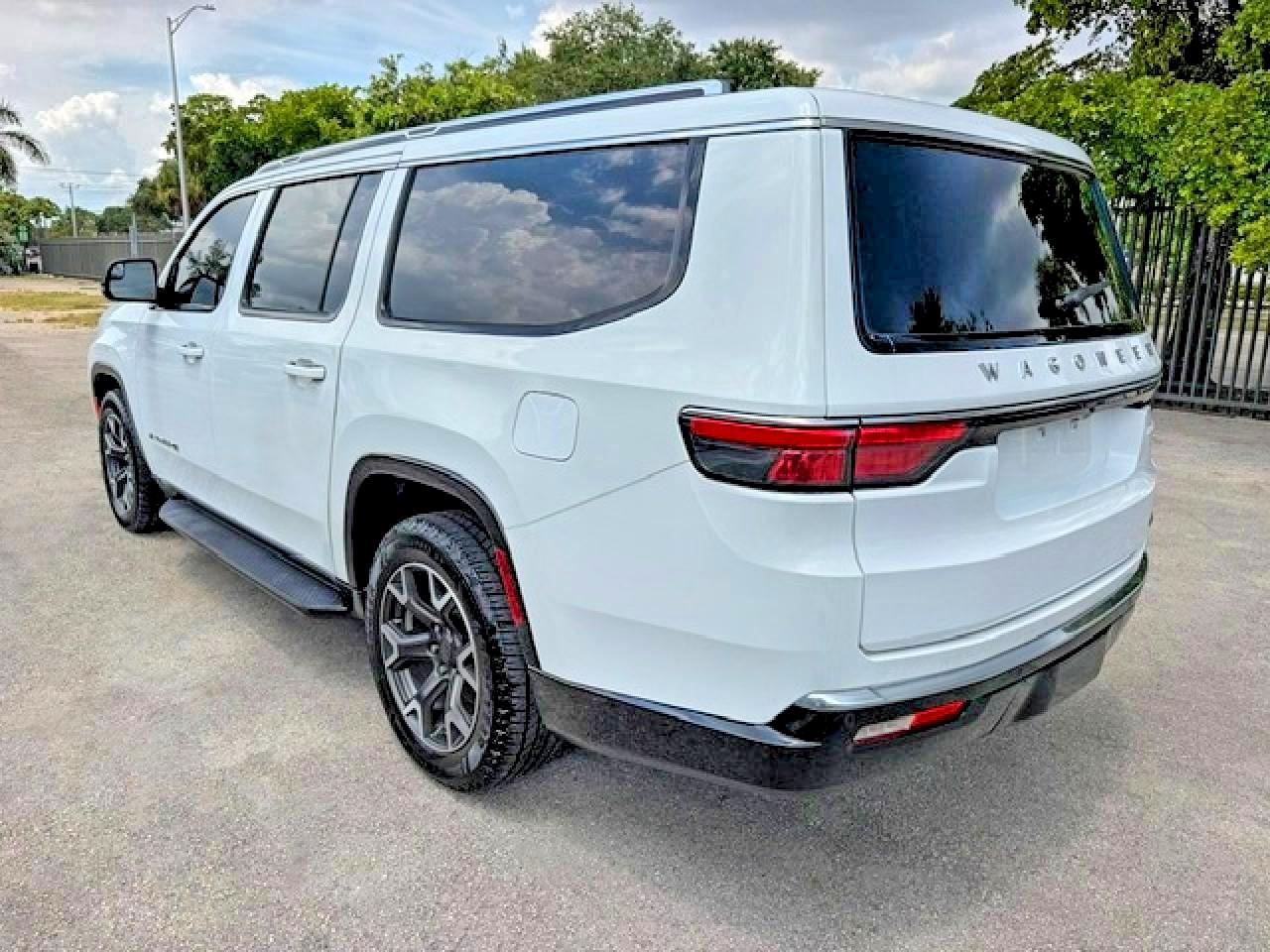 1C4SJRDPXPS530721 · 2023 JEEP WAGONEER · 2/14