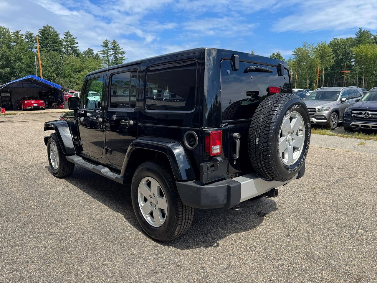 1C4BJWEG7CL100646 · 2012 JEEP WRANGLER UNLIMITED · 3/10