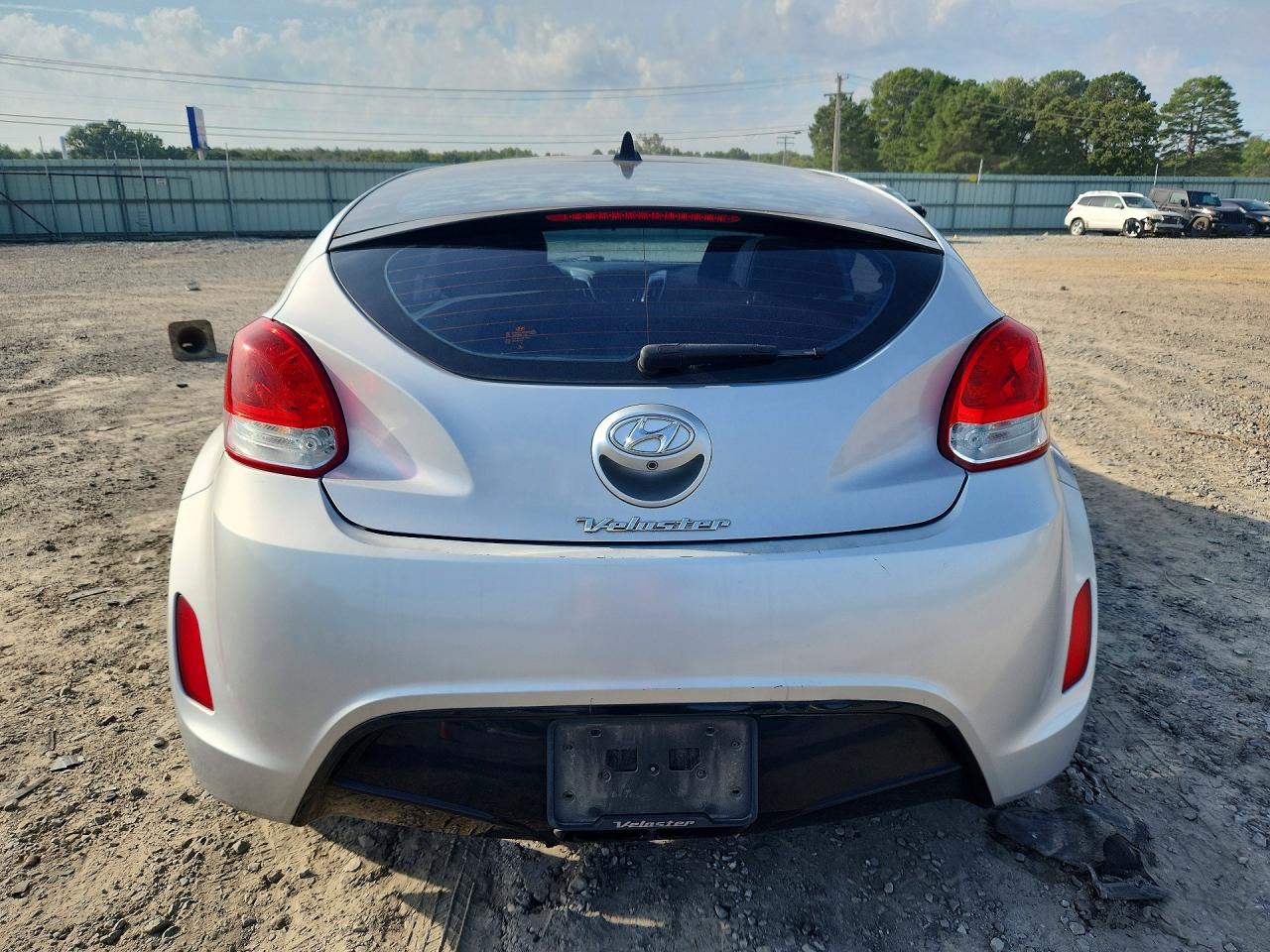 KMHTC6AD8HU316691 · 2017 HYUNDAI VELOSTER · 6/12