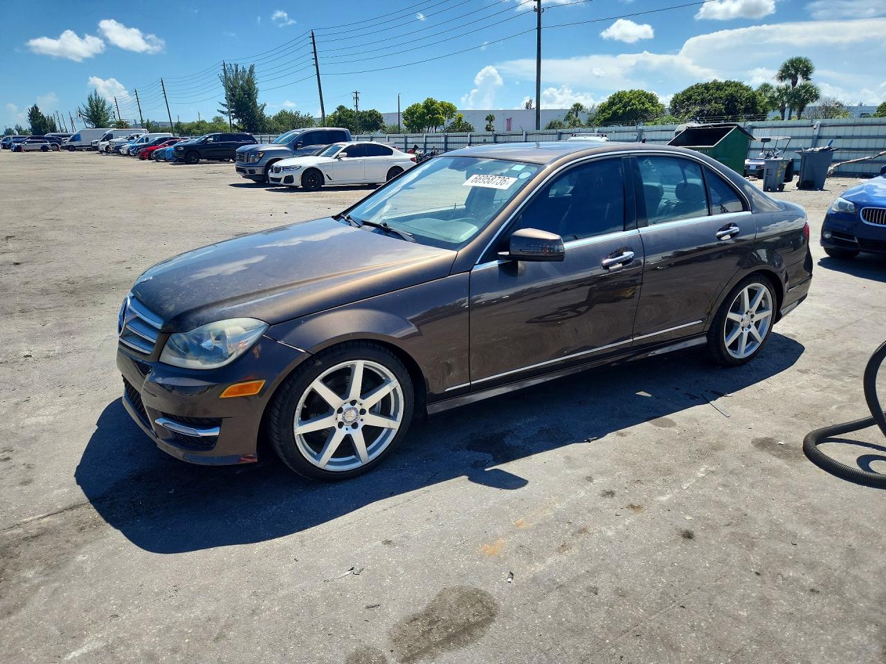 WDDGF4HB5DF971532 · 2013 MERCEDES-BENZ C