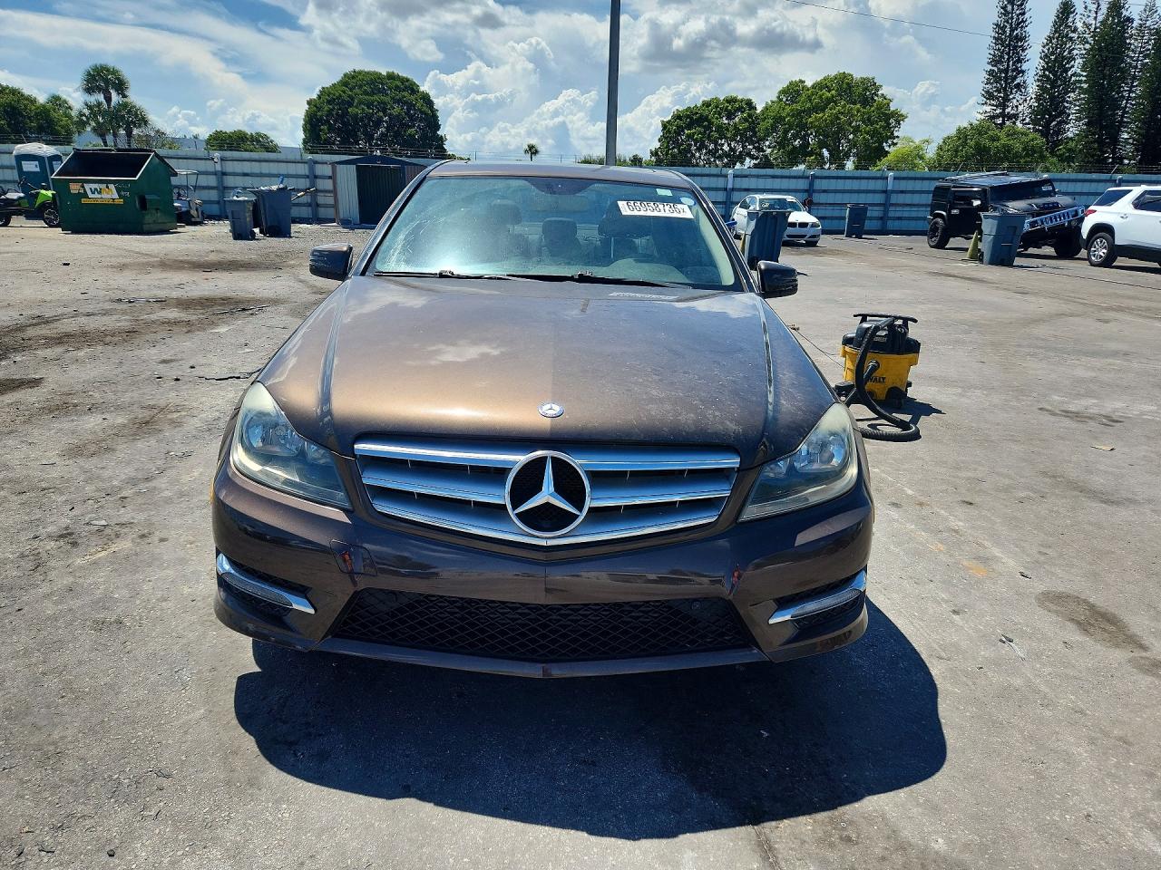WDDGF4HB5DF971532 · 2013 MERCEDES-BENZ C · 5/12