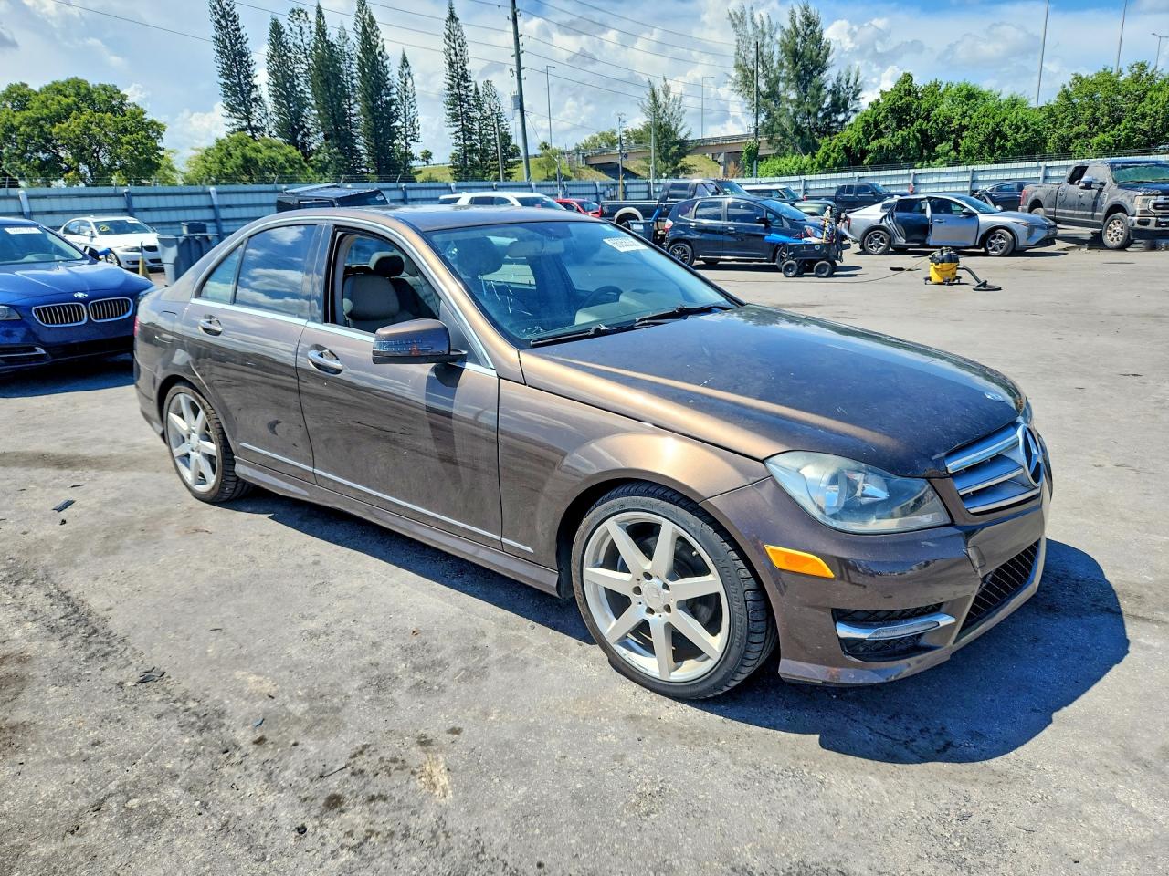 WDDGF4HB5DF971532 · 2013 MERCEDES-BENZ C · 4/12