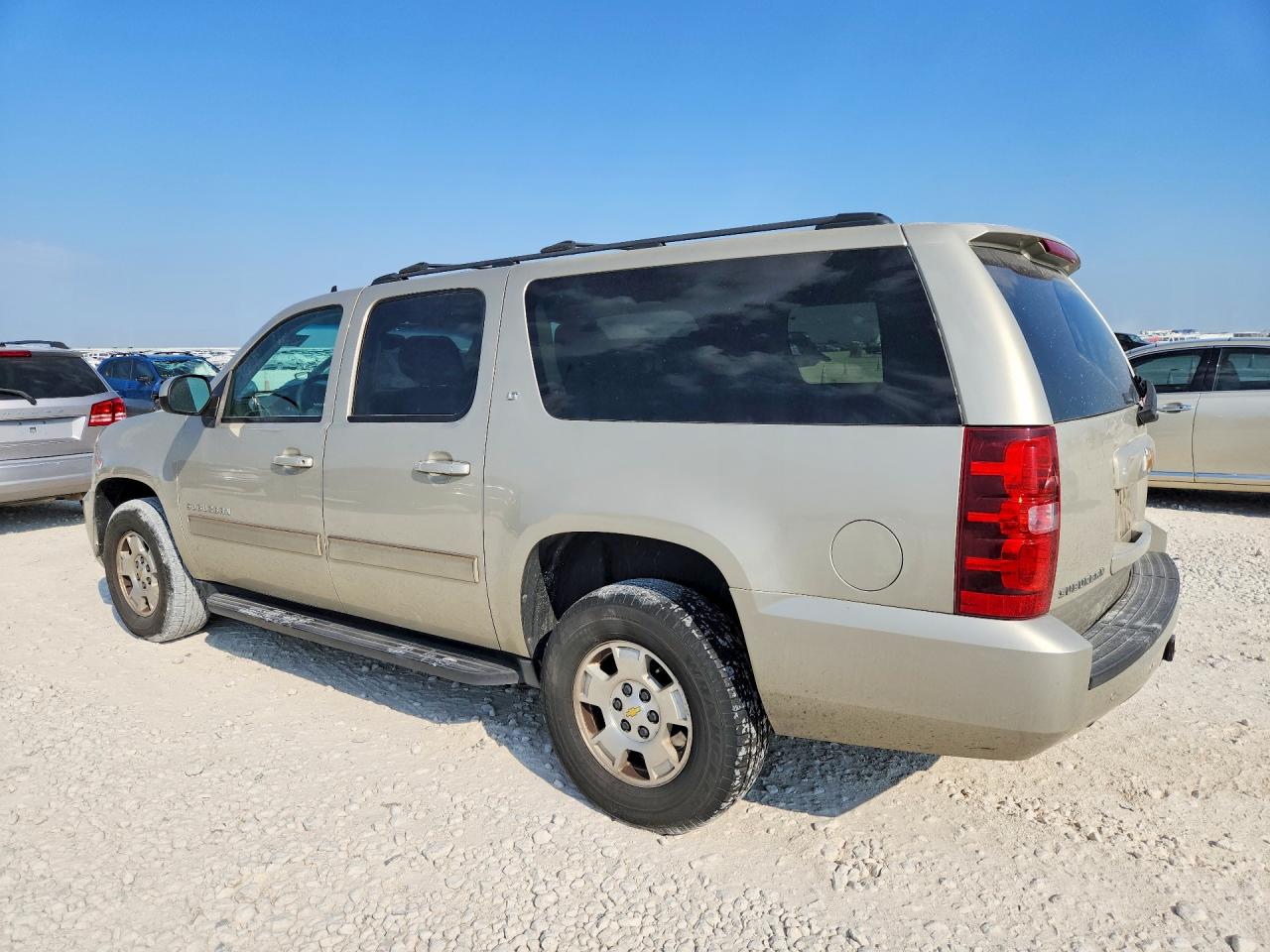 1GNSKJE73DR370124 · 2013 CHEVROLET SUBURBAN · 2/13
