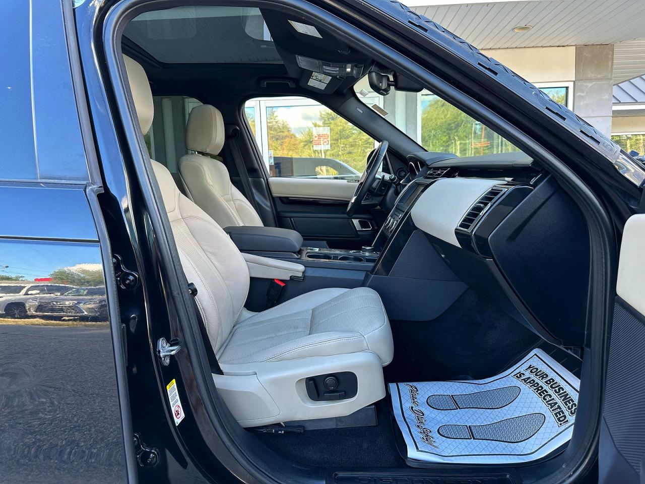 SALRG2RV6KA095182 · 2019 LAND ROVER DISCOVERY · 5/12