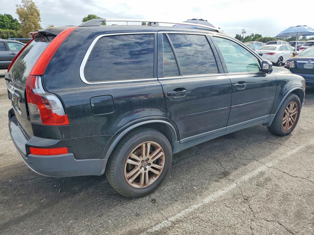 YV4952CY3B1600771 · 2011 VOLVO XC90 · 3/13