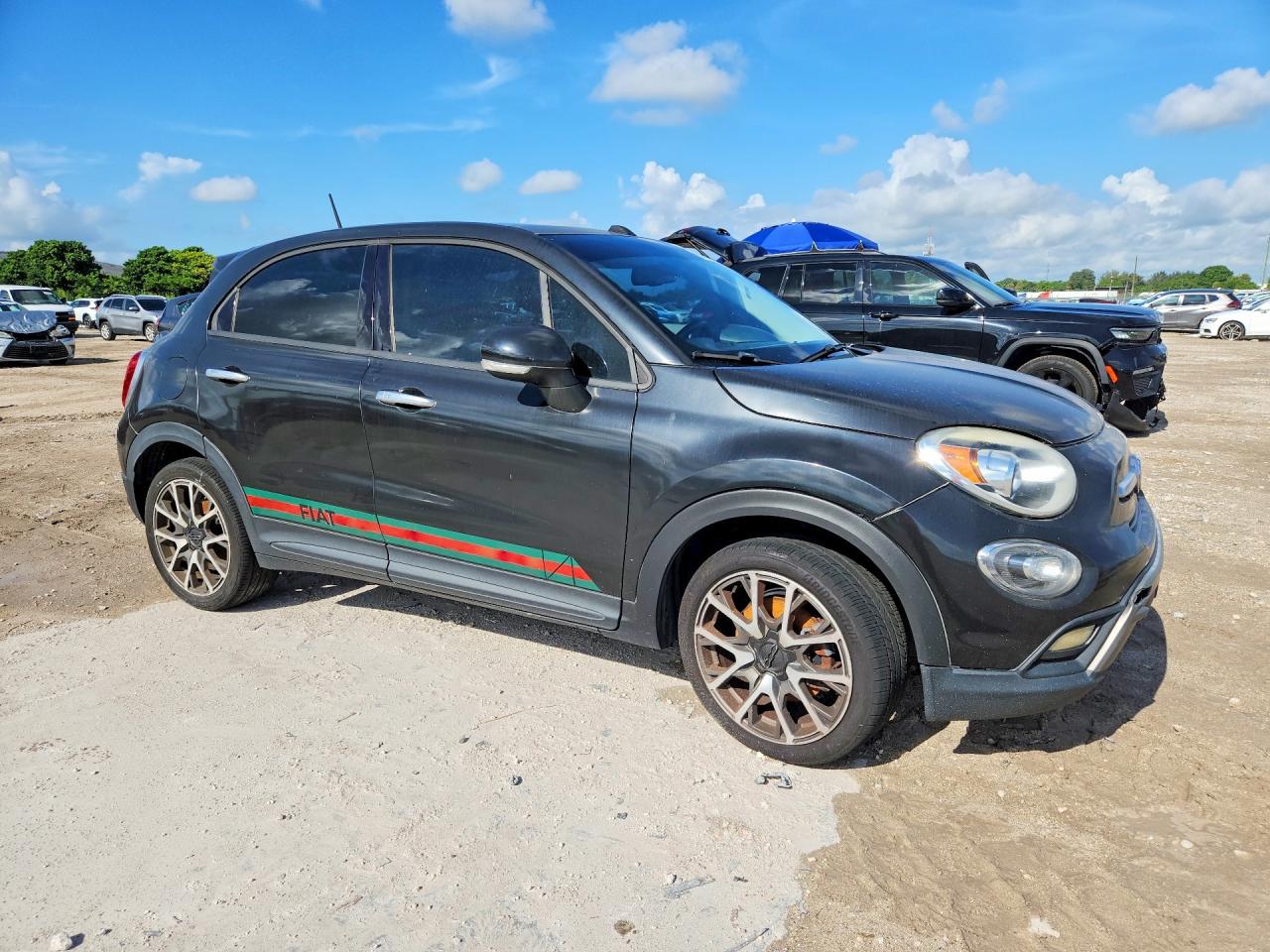 ZFBCFXET0GP332949 · 2016 FIAT 500X · 4/12