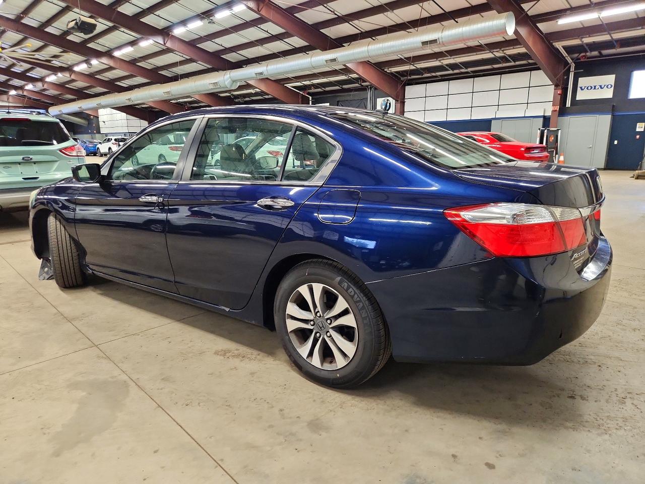 1HGCR2F33DA143137 · 2013 HONDA ACCORD · 2/12