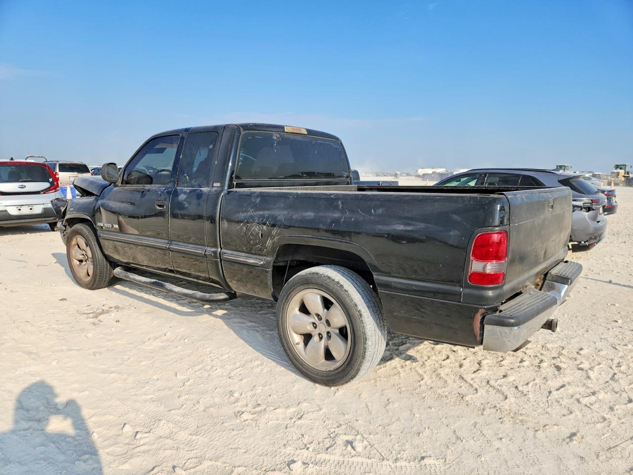 1B7HC13Y6XJ562040 · 1999 DODGE RAM 1500 · 2/12