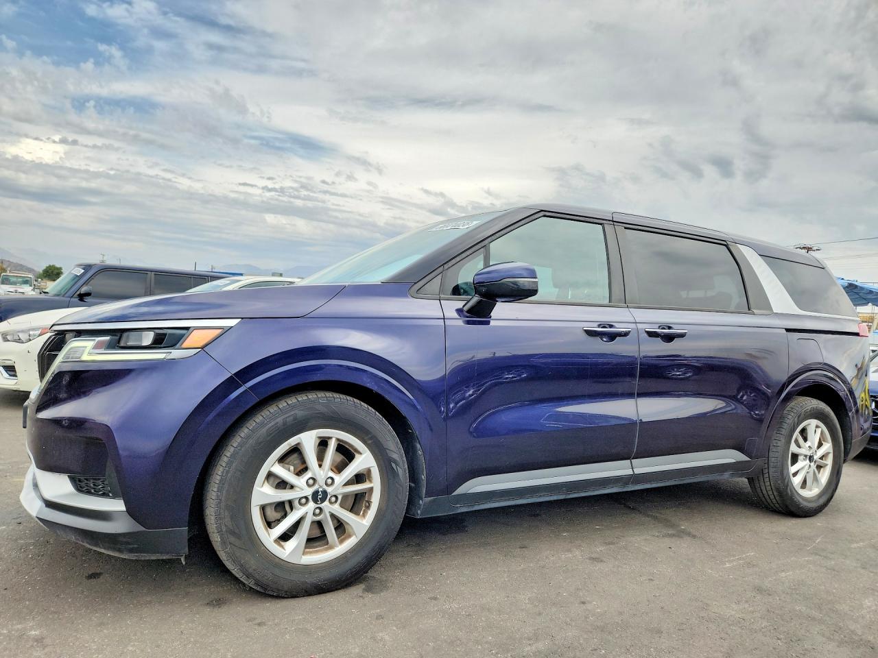 2022 KIA CARNIVAL