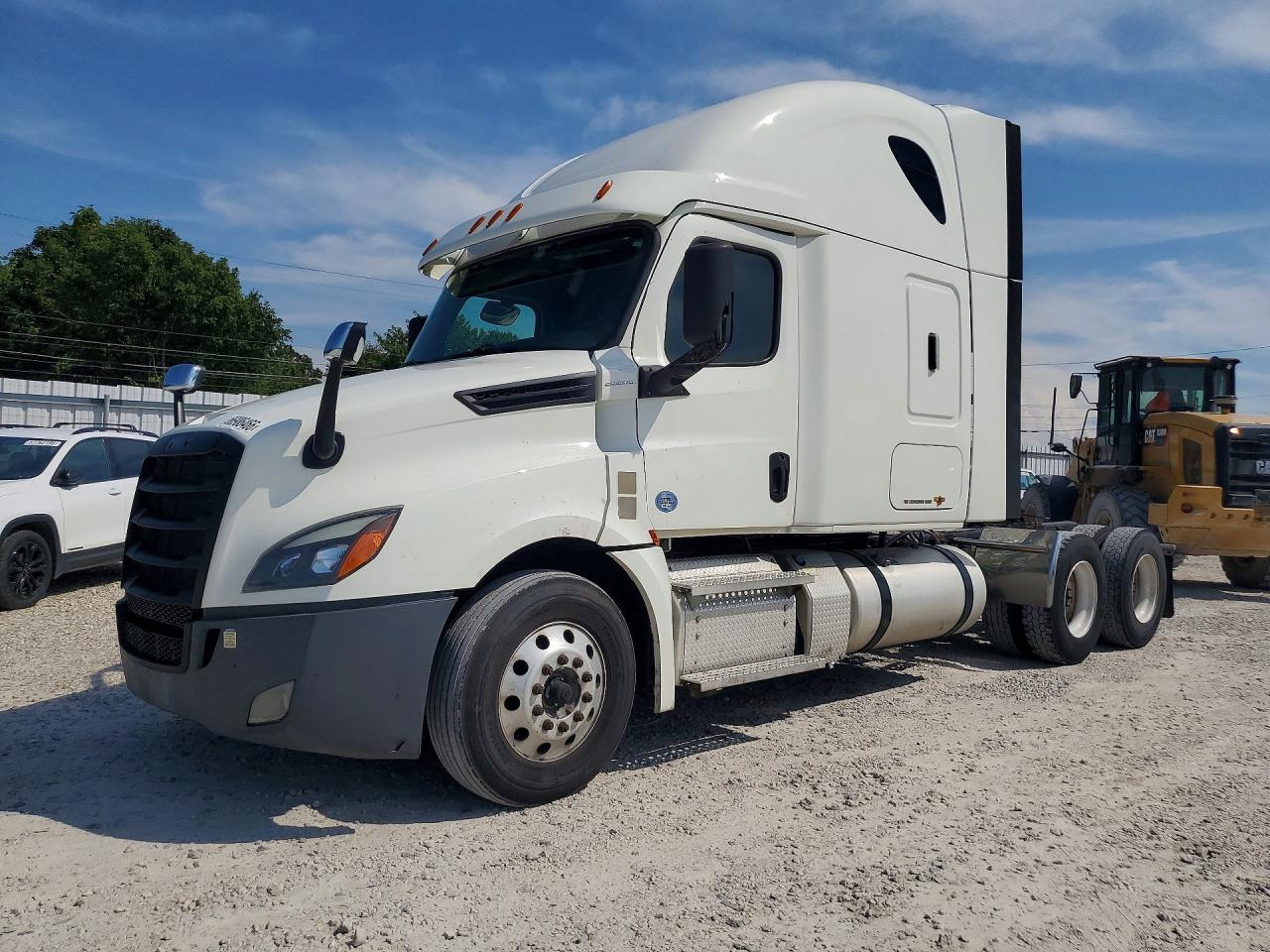 3AKJHHDRXKSLH3657 · 2019 FREIGHTLINER CASCADIA 126