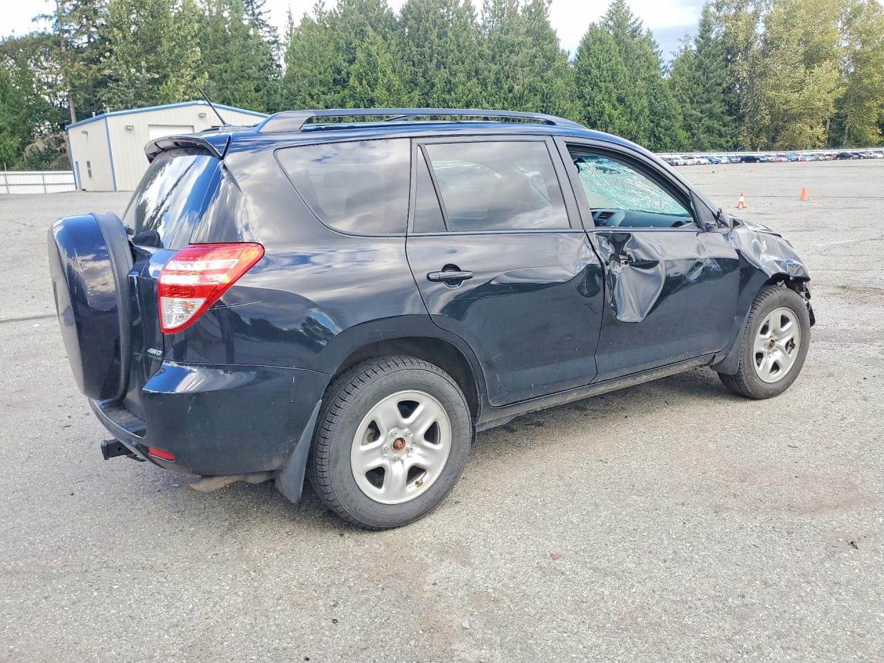 2T3BF4DV6BW174058 · 2011 TOYOTA RAV4 · 3/13