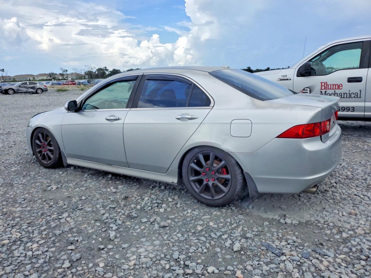 JH4CL96806C014900 · 2006 ACURA TSX · 2/12